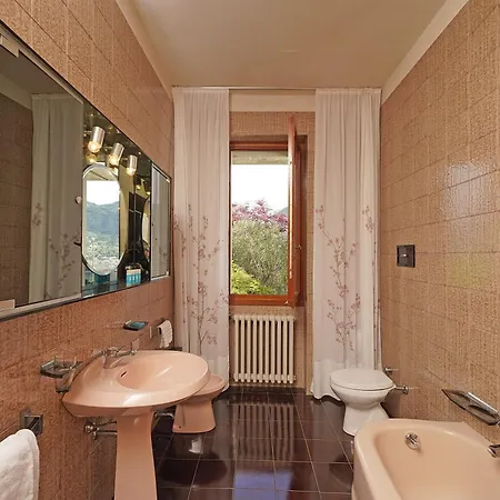 Barbara Villa San Felice del Benaco